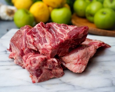 Свинина на кости охлаждённая 1 кг - купить в Широкундыше